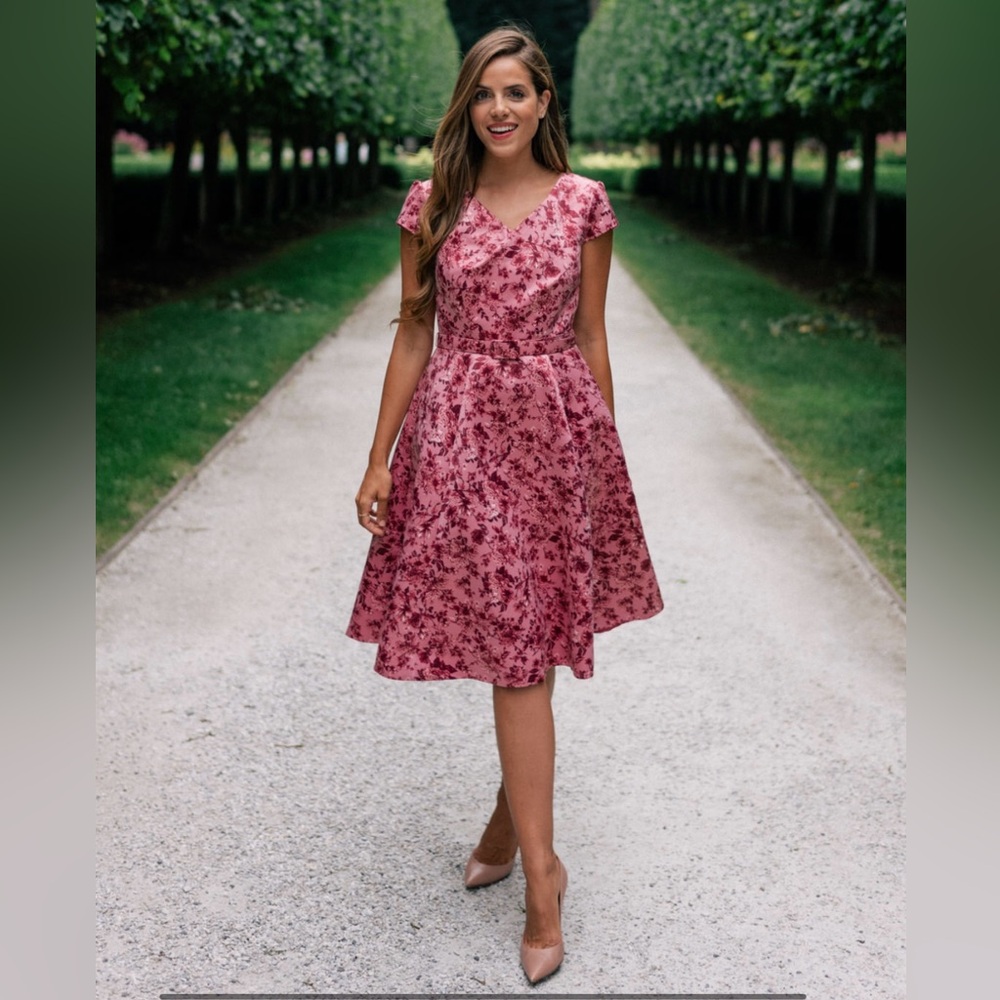 NWT! Gal Meets Glam The Elle Rosevine Dress -Size 00